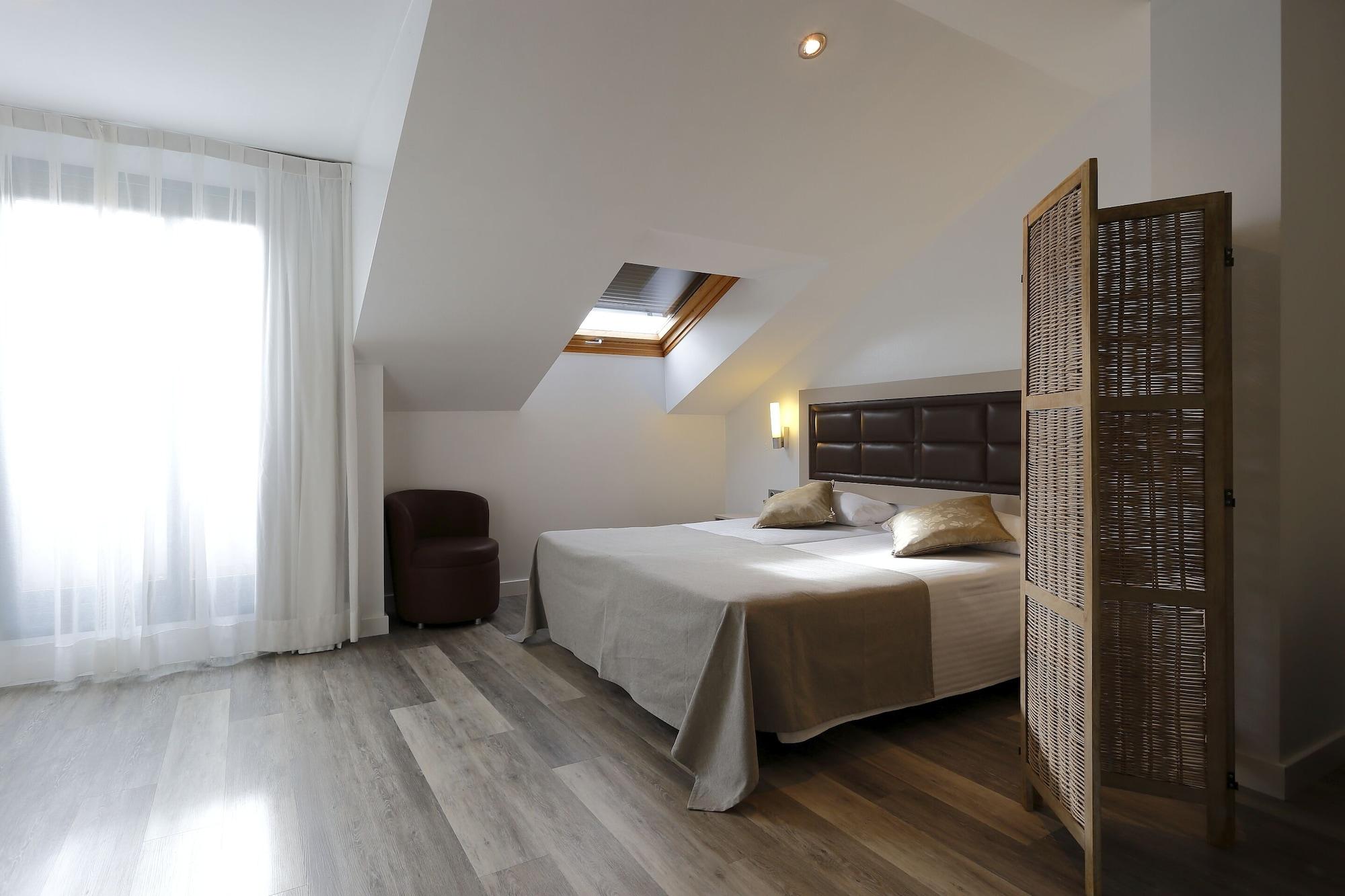 Hotel Santa Rosa, Blue Hoteles Хихон Экстерьер фото