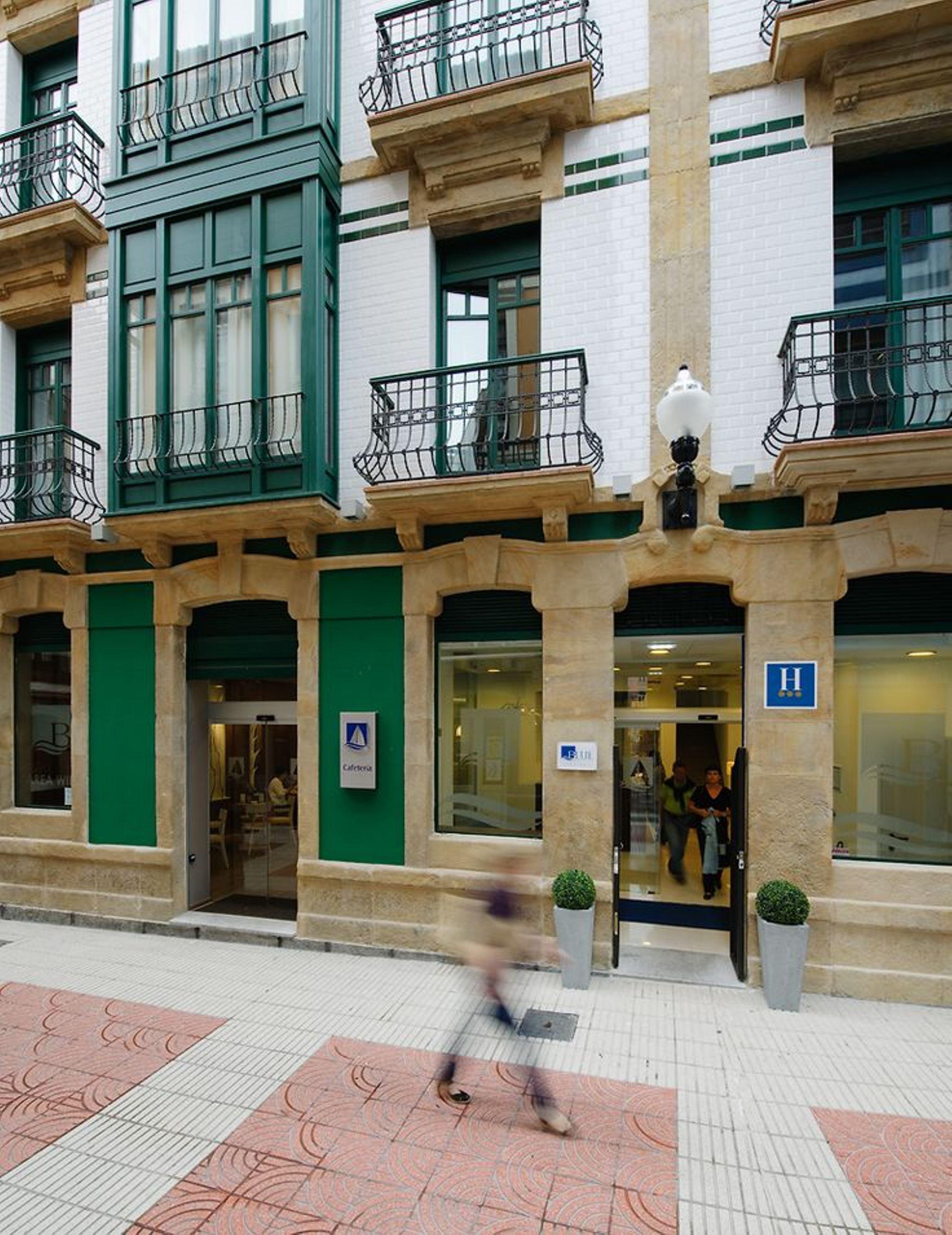 Hotel Santa Rosa, Blue Hoteles Хихон Экстерьер фото