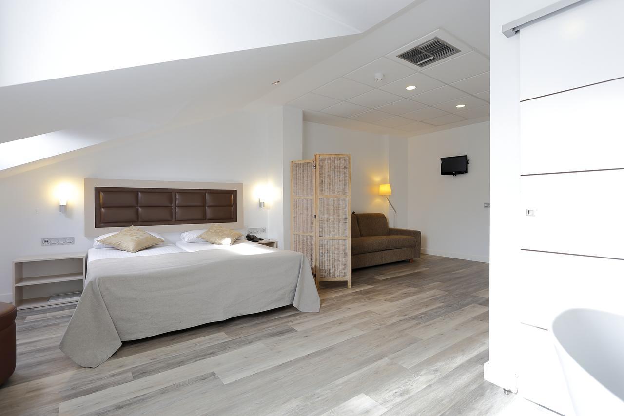 Hotel Santa Rosa, Blue Hoteles Хихон Экстерьер фото